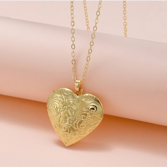Vintage Gold Plated  Heart Locket Necklace with Intricate Engravings - Picture 1 of 4